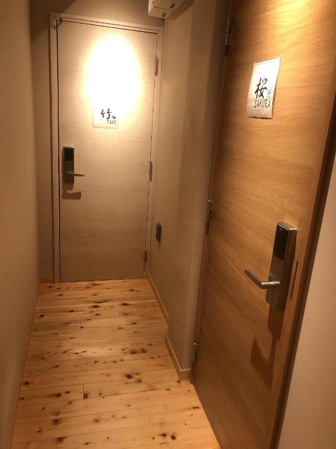 Business Hotel Crescent Токио Экстерьер фото